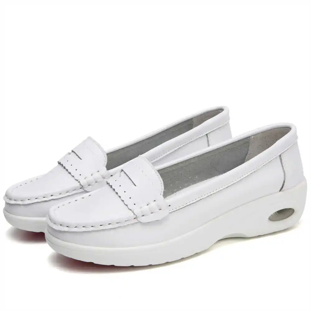 Thick Sole Slipon White Traine - đánh giá và giá Office Tech Outfits