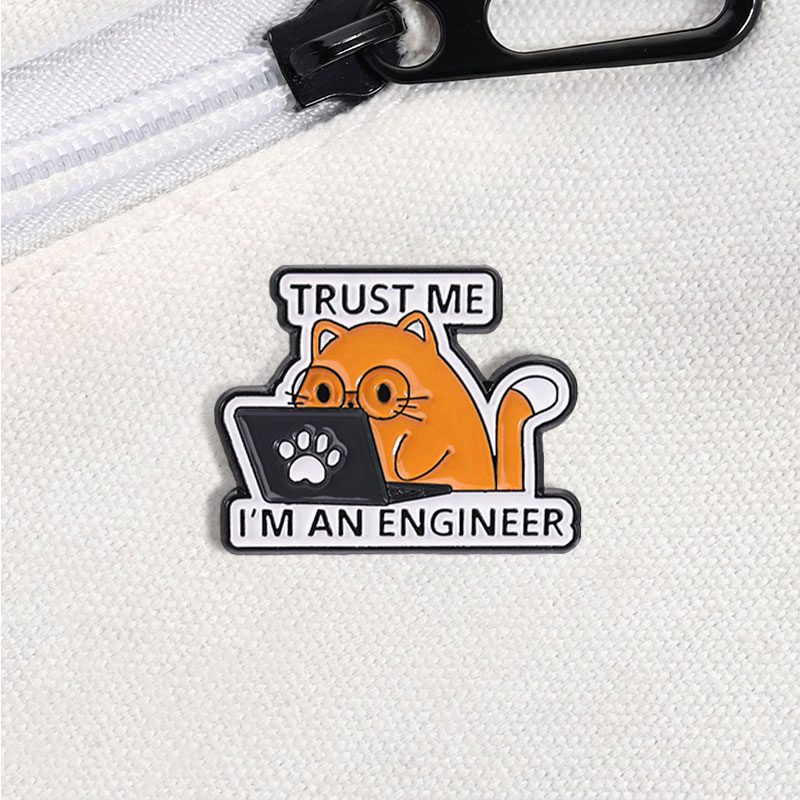 Engineer Cat Lapel Pin Trust M - đánh giá và giá Office Tech Software